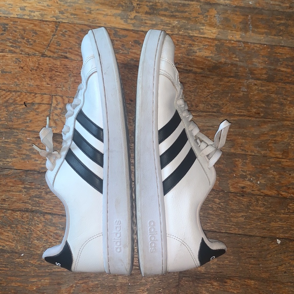 Adidas - Picture 3 of 5